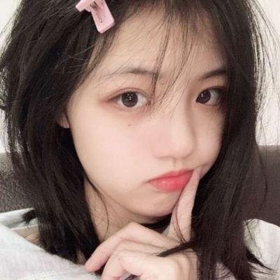 深深腥红